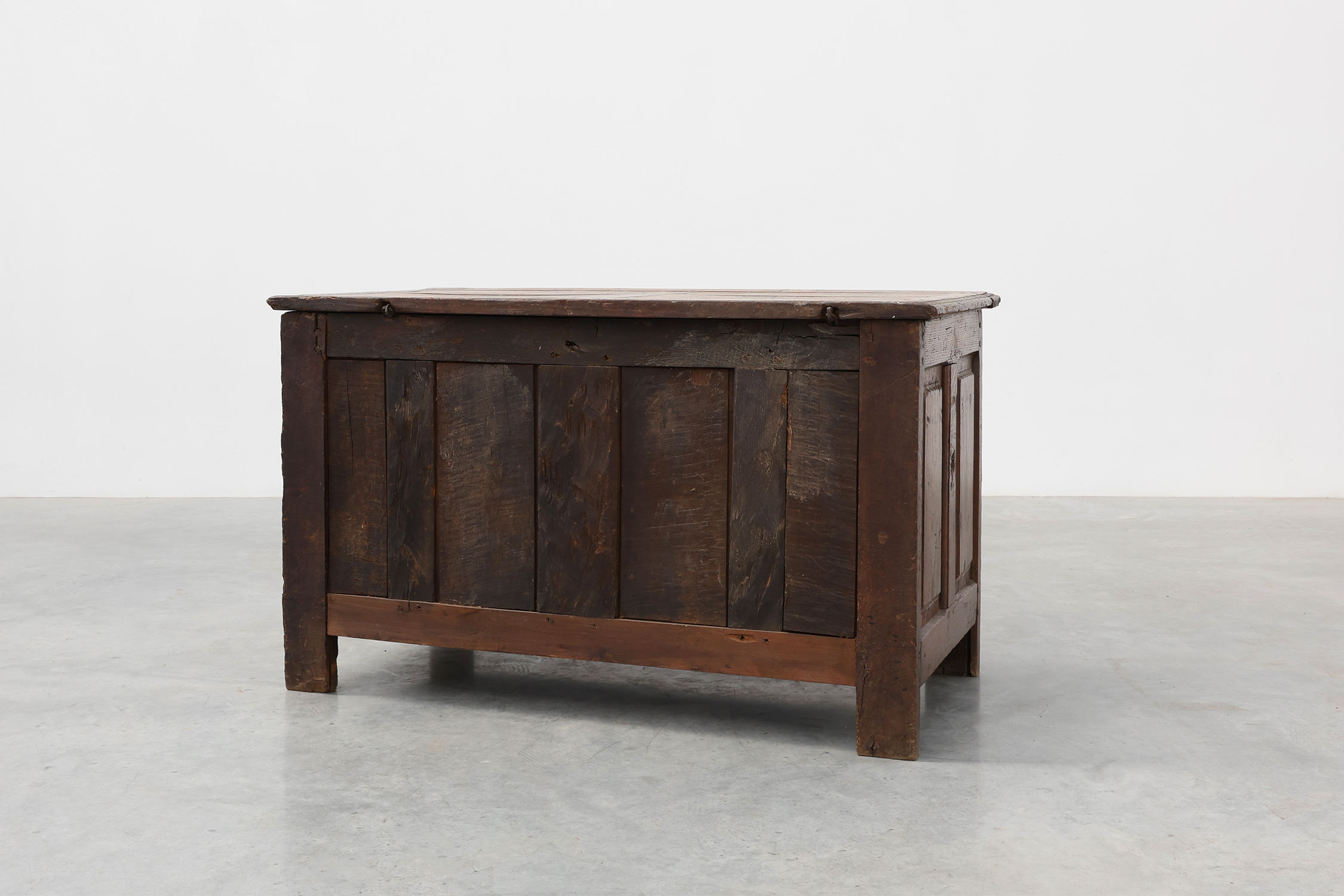 Carved oak blanket chest with linenfold-style panels, Flanders, ca. 17th centurythumbnail